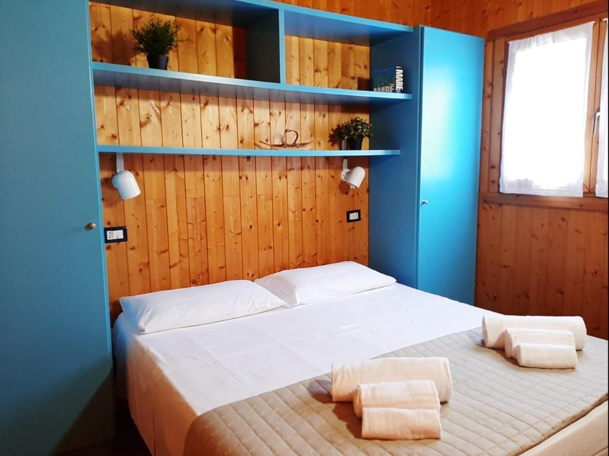 Le Dune Villaggio Лидо Ди Фонди Екстериор снимка