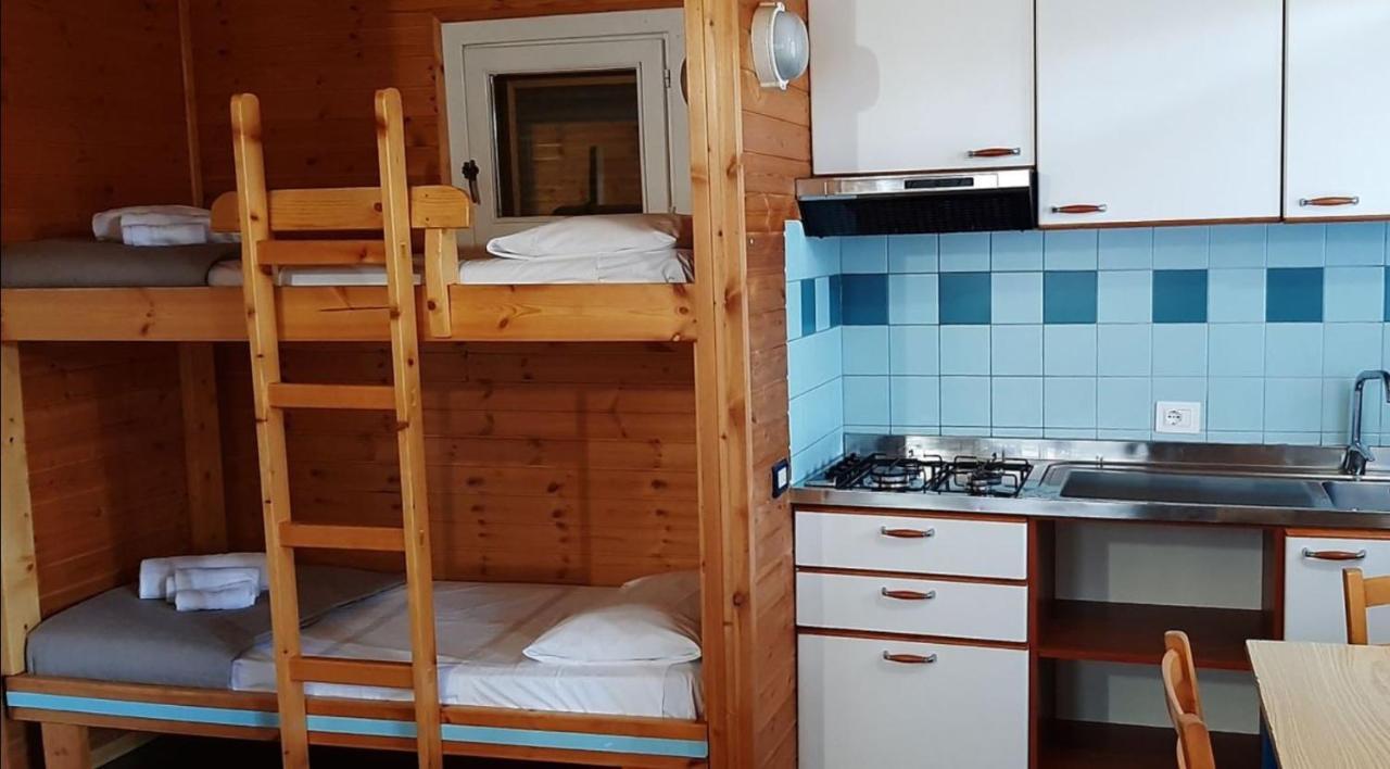 Le Dune Villaggio Лидо Ди Фонди Екстериор снимка