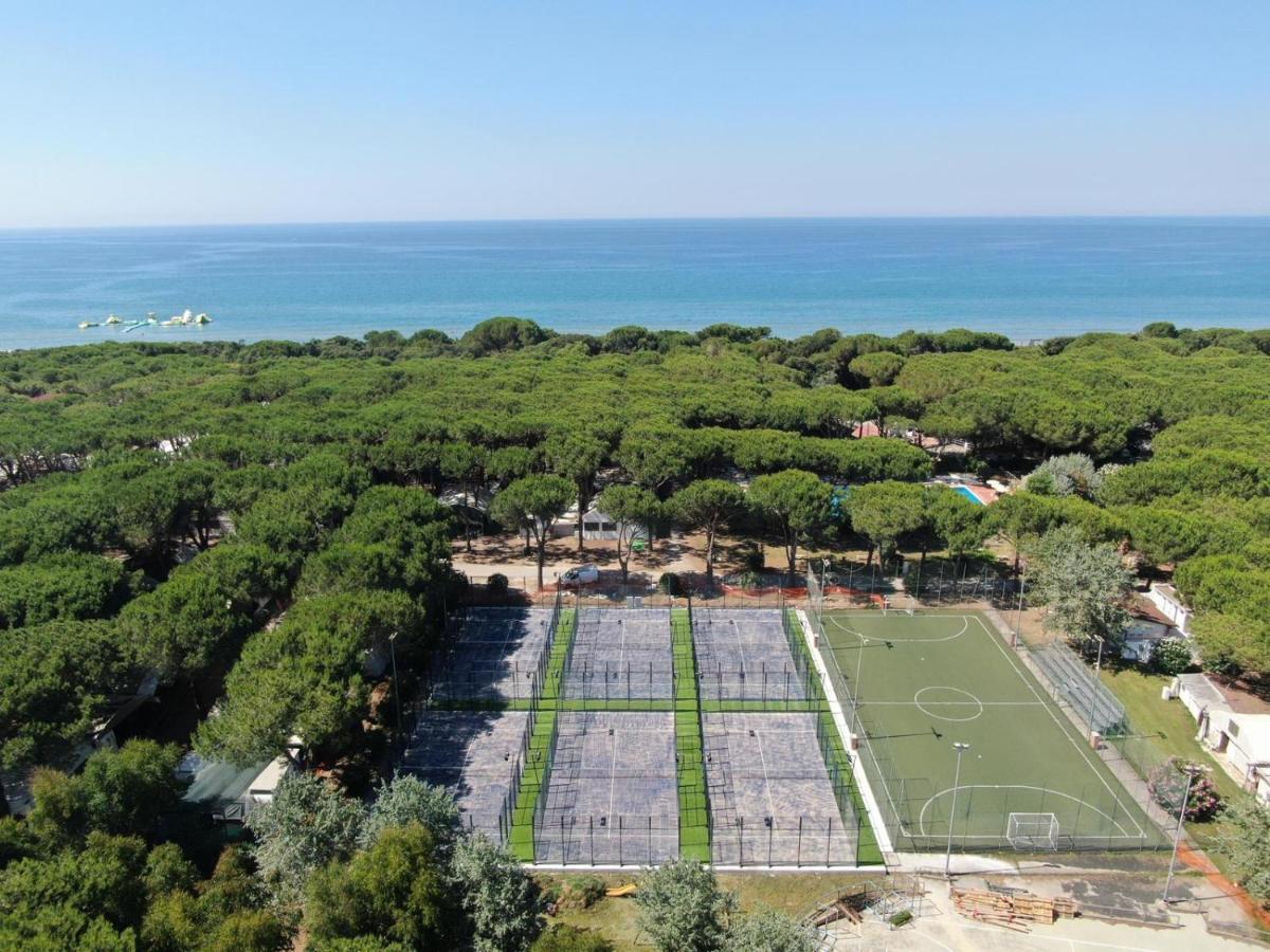 Le Dune Villaggio Лидо Ди Фонди Екстериор снимка